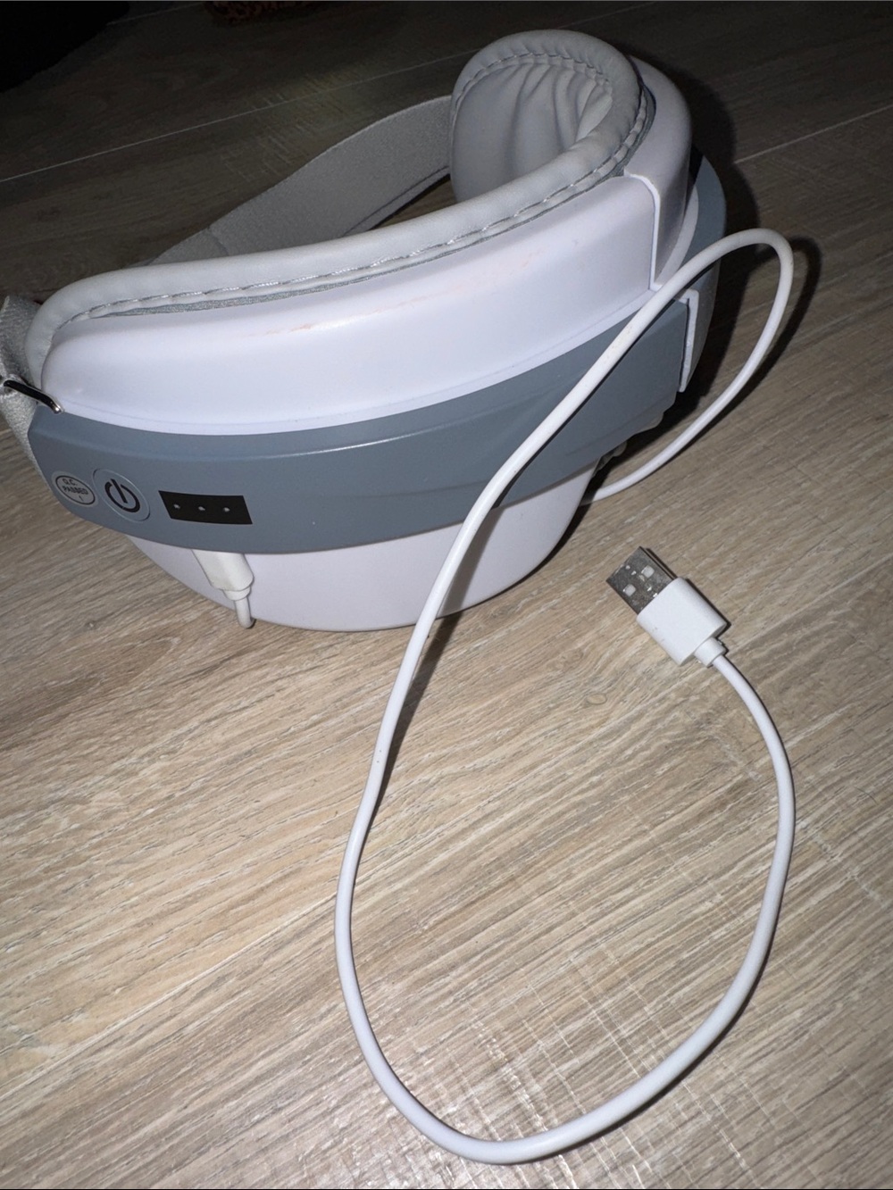 White Eye Massager with heat